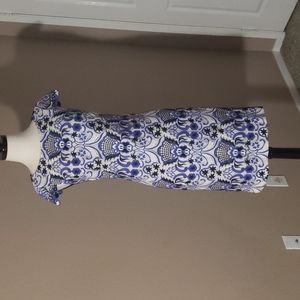 Antonio Melani formal Embroidered Navy blue Size 0